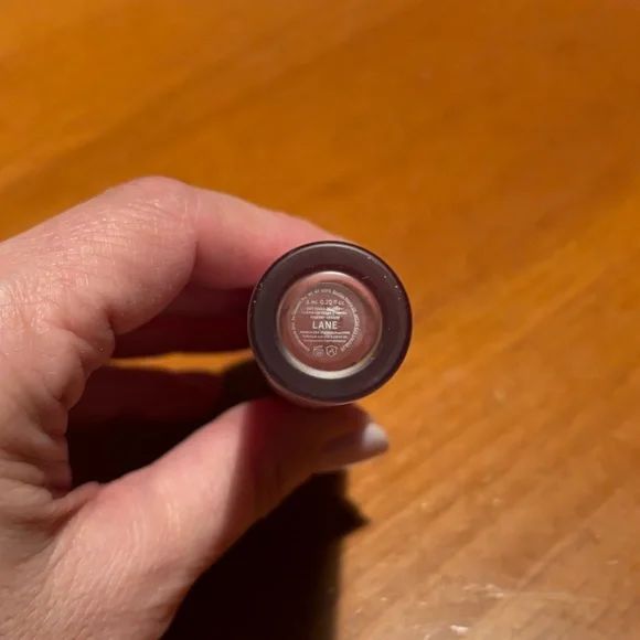 Glossier G Suit Soft Touch Lip Creme - Picture 8 of 16
